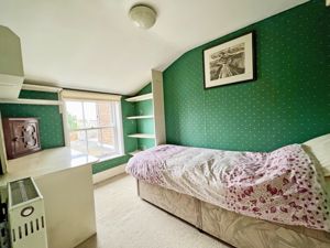 Photo 9- click for photo gallery